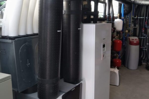 Máquina de aerotermia