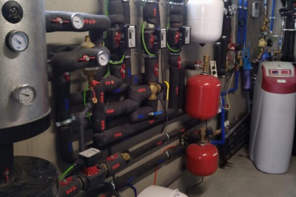 Circuito de tubos en una instalación de aerotermia